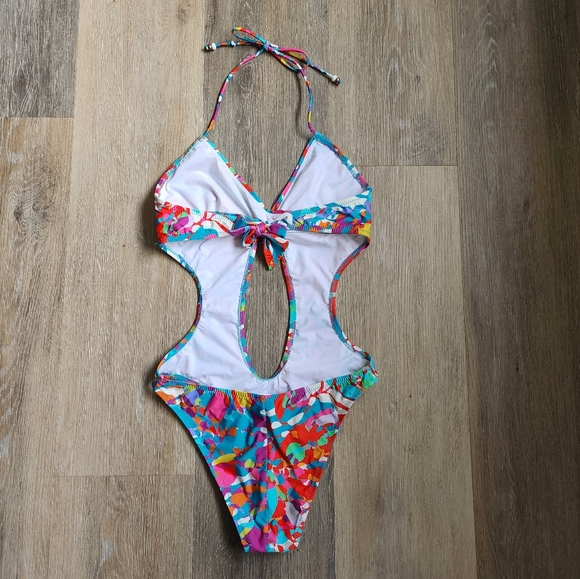 STUNNING ZINGARA SWIMSUIT - Picture 3 of 16